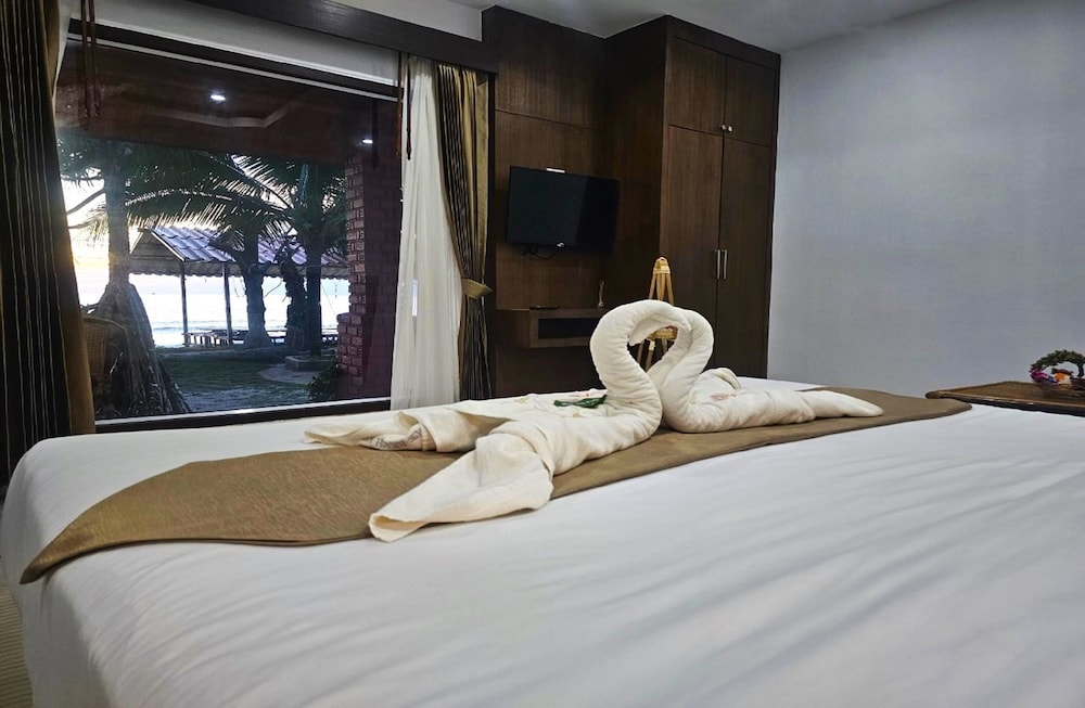 lanta nice beach resort