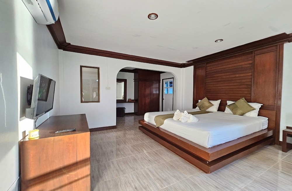 lanta nice beach resort