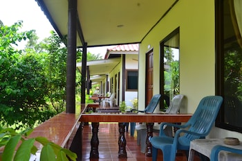 lanta nice beach resort