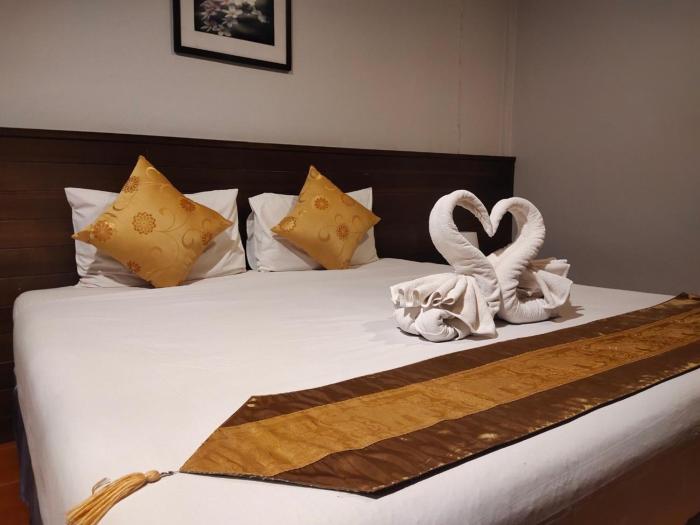 lanta nice beach resort