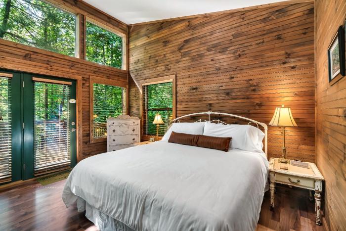 rivers edge treehouses