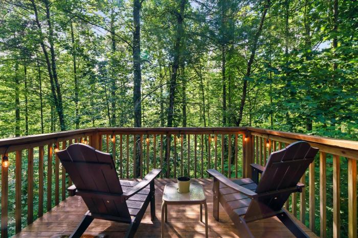 rivers edge treehouses