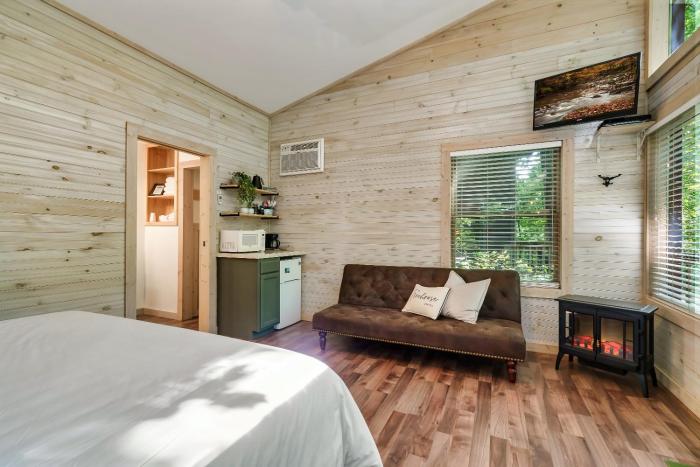 rivers edge treehouses