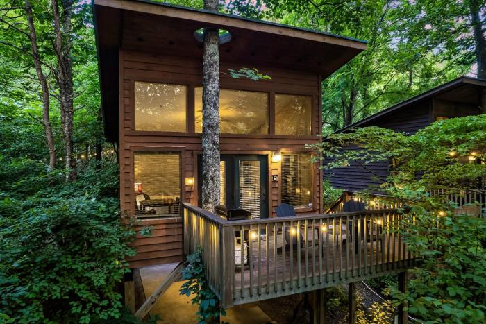 rivers edge treehouses