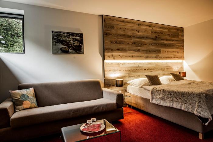 hotel and garden u holubu