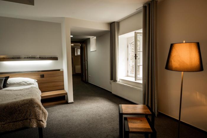 hotel and garden u holubu