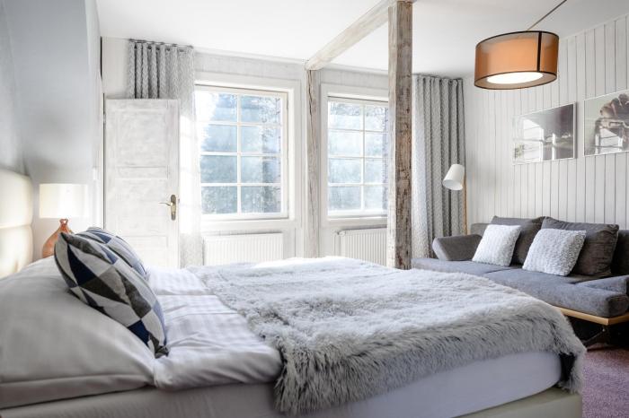 hotel and garden u holubu