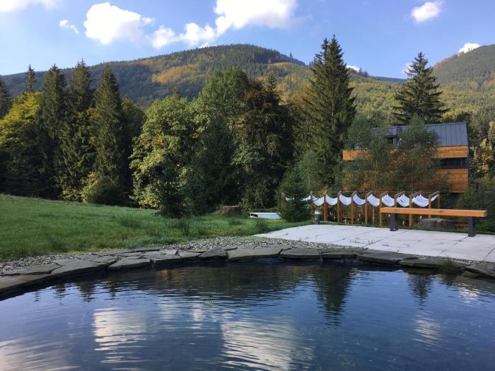 hotel and garden u holubu