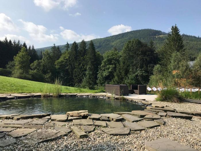 hotel and garden u holubu