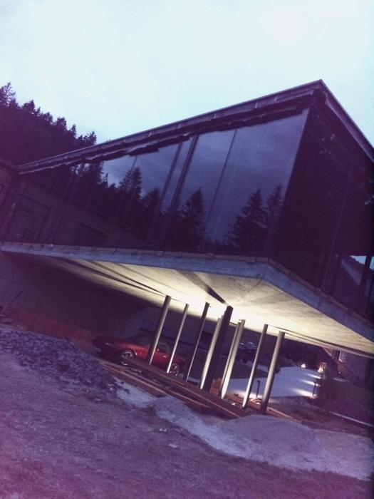 hotel and garden u holubu