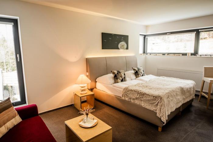 hotel and garden u holubu