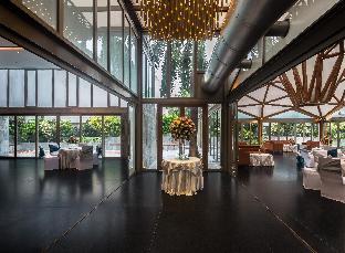 hotel crystal palace