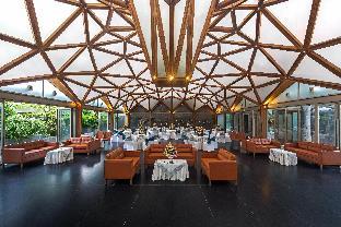 hotel crystal palace