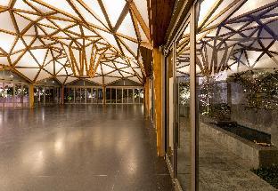 hotel crystal palace