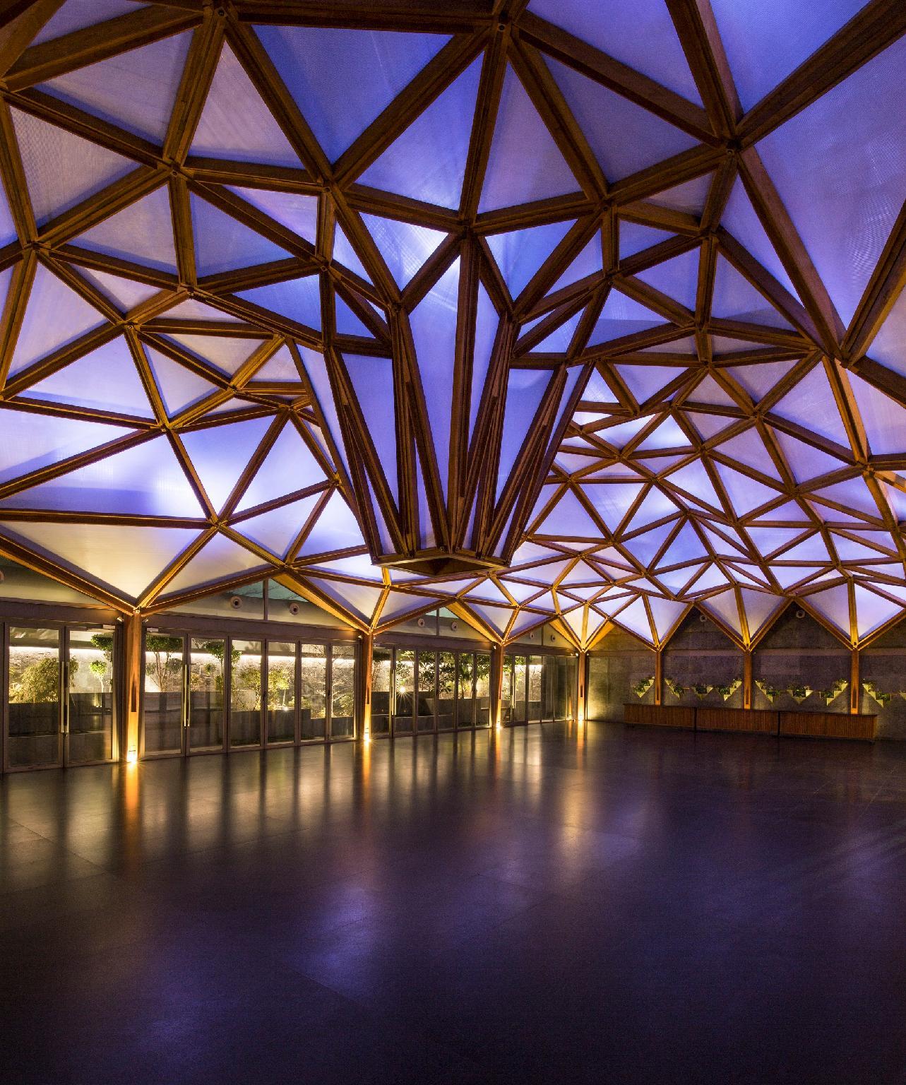 hotel crystal palace