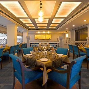 hotel crystal palace