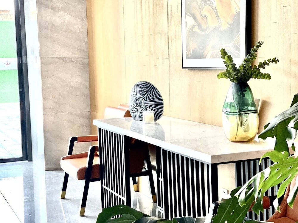 prince mall appartments