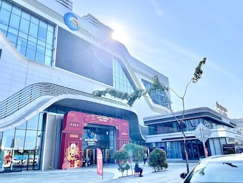 prince mall appartments