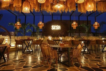 Town Pallace Inn,New Delhi>>Delhi,3 star