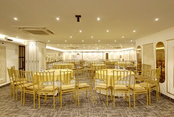 Town Pallace Inn,New Delhi>>Delhi,3 star