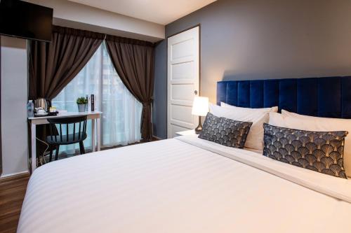 raissa boutique hotel