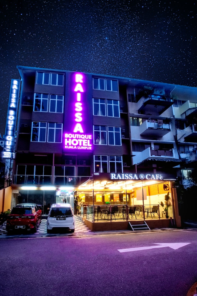 raissa boutique hotel