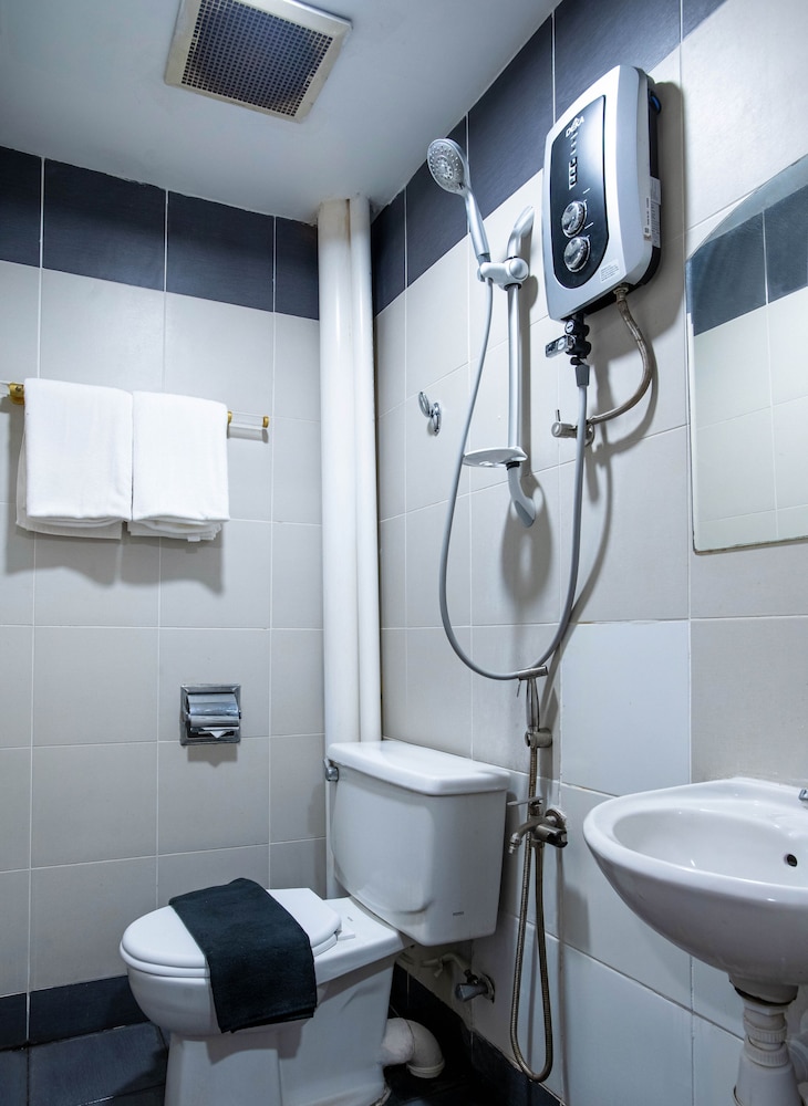 raissa boutique hotel