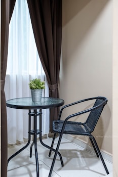 raissa boutique hotel