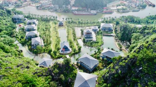 minawa kenhga resort and spa ninh binh