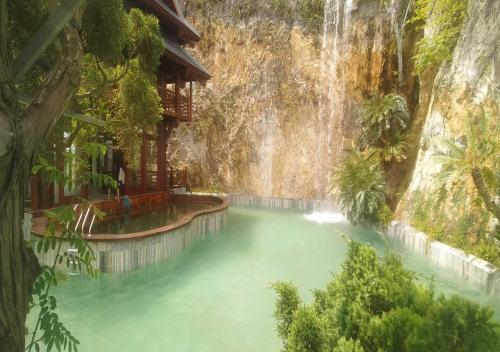 minawa kenhga resort and spa ninh binh
