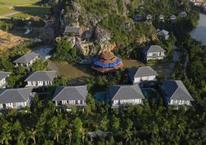 minawa kenhga resort and spa ninh binh