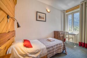 la chaumiere mountain lodge