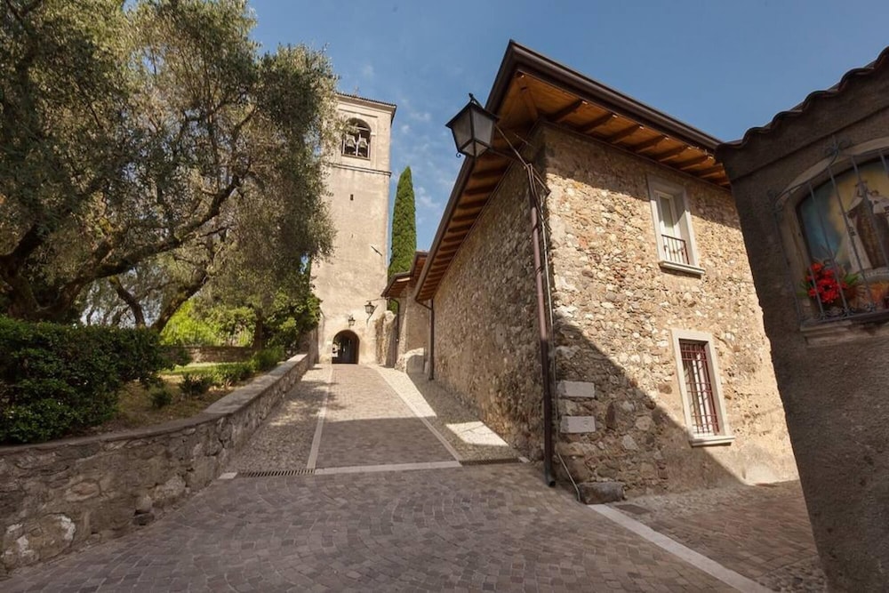 barchi resort apartments suites villa castello loft villa castello