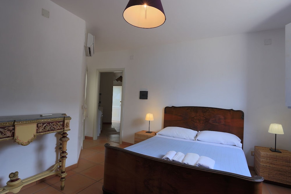 borgo marino aparthotel