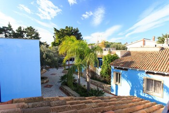 borgo marino aparthotel