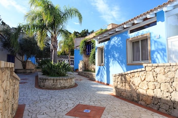 borgo marino aparthotel