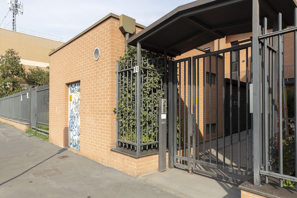 notami salomone mecenate district