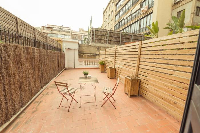 hostal natura barcelona adults only