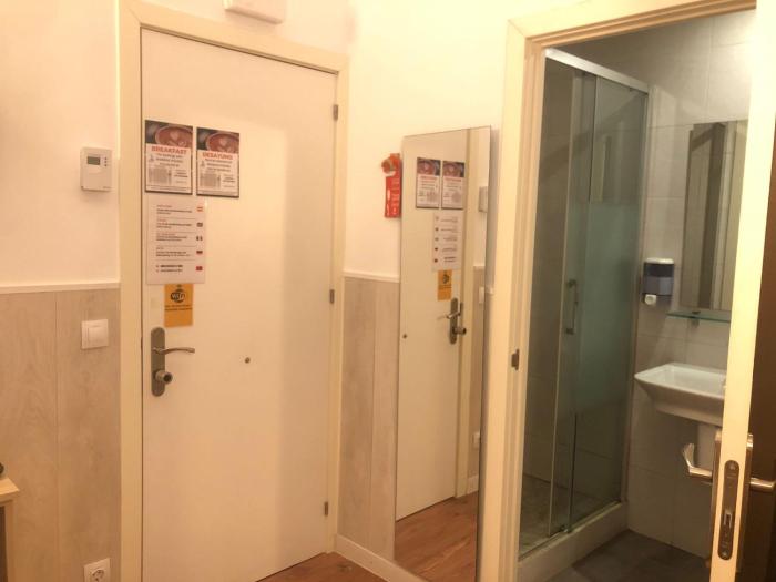 hostal natura barcelona adults only