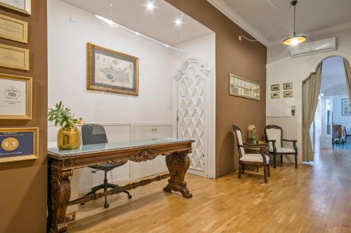 Mihlton Barcelona - Only Adults,Eixample>>Barcelona,4 star