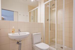 mihlton barcelona only adults