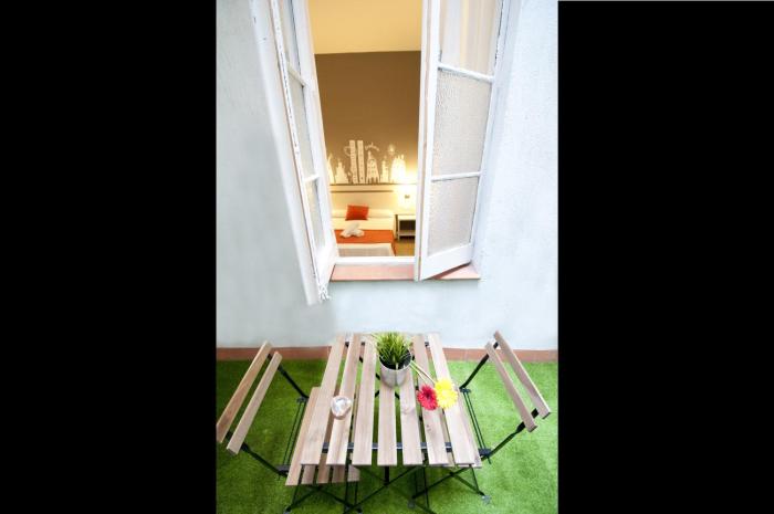 hostal live barcelona