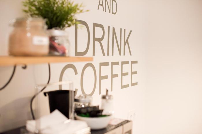 hostal live barcelona