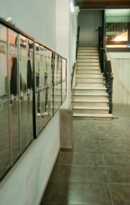 hostal live barcelona