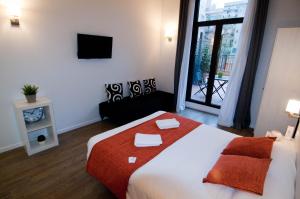hostal live barcelona
