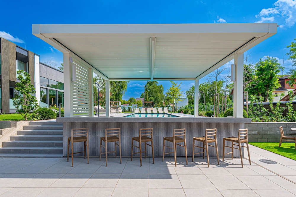 reed luxury hotel by balaton