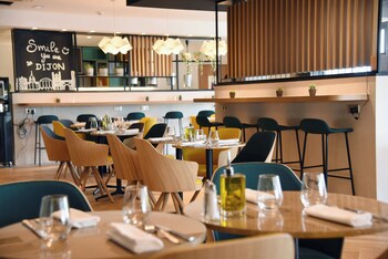 holiday inn dijon sud longvic an ihg hotel