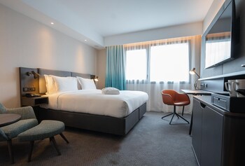 holiday inn dijon sud longvic an ihg hotel