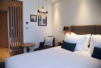 holiday inn dijon sud longvic an ihg hotel