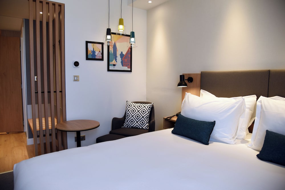 holiday inn dijon sud longvic an ihg hotel